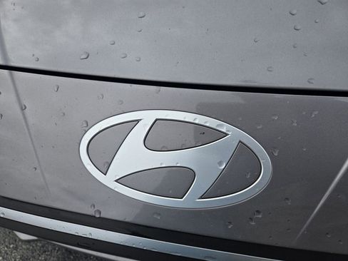 Used 2024 Hyundai Elantra SEL image 12