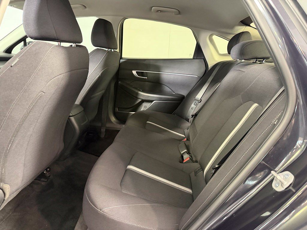 Used 2025 Hyundai Sonata SEL FWD image 15