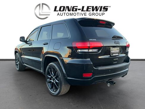 Used 2021 Jeep Grand Cherokee Laredo X image 4