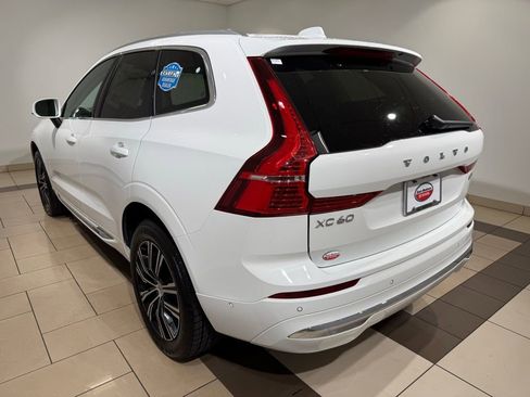 Used 2022 Volvo XC60 B5 Inscription w/ Advanced Package image 3
