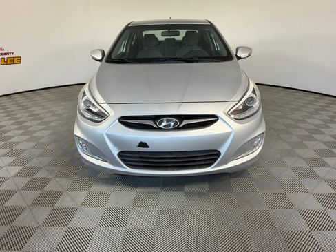 Used 2014 Hyundai Accent GLS w/ Option Group 2 FWD image 9