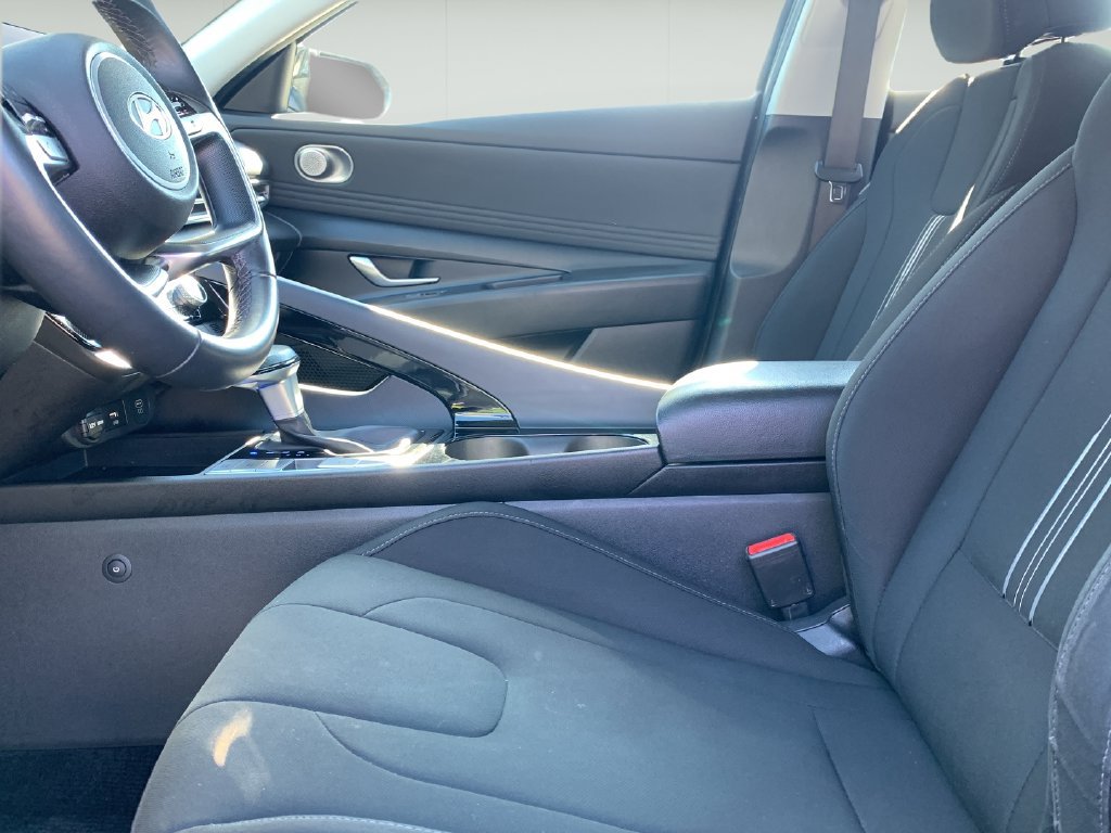 Used 2024 Hyundai Elantra SEL w/ Convenience Package FWD image 14