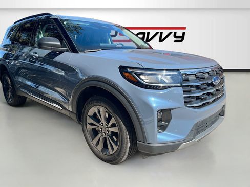 Used 2025 Ford Explorer Active w/ Active Comfort Package image 1