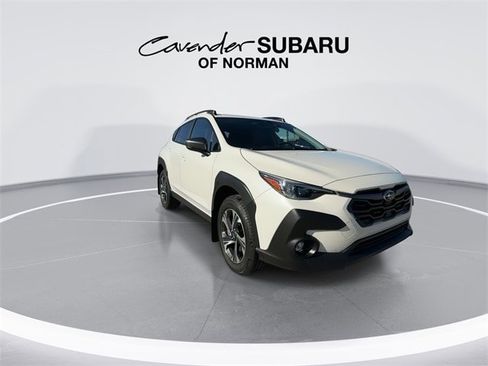 Used 2026 Subaru Crosstrek 2.0i Premium image 2