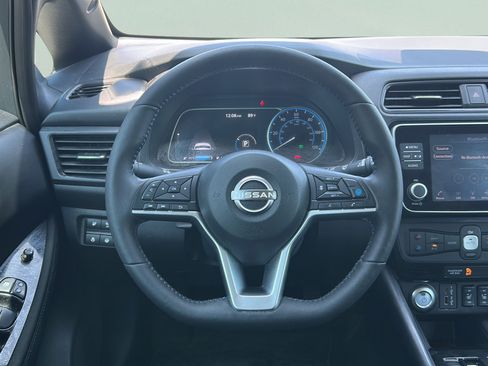 Used 2023 Nissan Leaf SV Plus FWD image 17