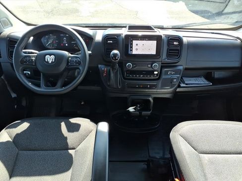 Used 2025 RAM ProMaster 2500 w/ Convenience Group image 13