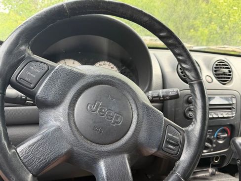 Used 2003 Jeep Liberty Sport AWD/4WD image 19