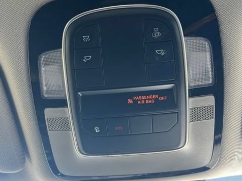 Used 2021 Hyundai Santa Fe SEL w/ Convenience Package FWD image 18