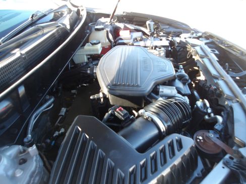 Used 2017 Cadillac XT5 Luxury w/ Driver Awareness Package image 27