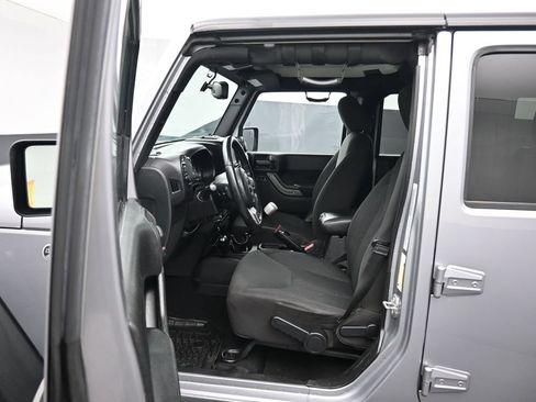 Used 2016 Jeep Wrangler Unlimited Sport AWD/4WD image 11