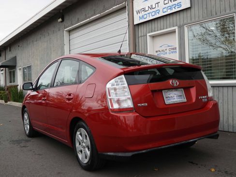 Used 2009 Toyota Prius Touring FWD image 16
