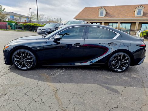 Used 2025 Lexus IS 350 F Sport RWD image 11