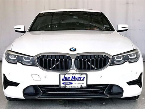 Used 2020 BMW 330i Sedan w/ Convenience Package RWD image 3