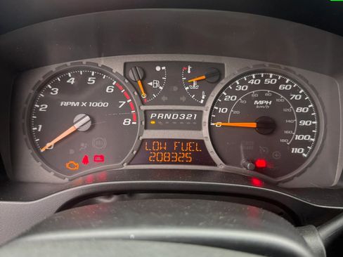 Used 2005 GMC Canyon SLE RWD image 9