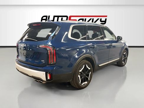 Used 2024 Kia Telluride EX AWD/4WD image 7