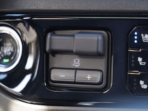 Used 2024 Chevrolet Silverado 2500 High Country w/ Midnight Edition AWD/4WD image 33