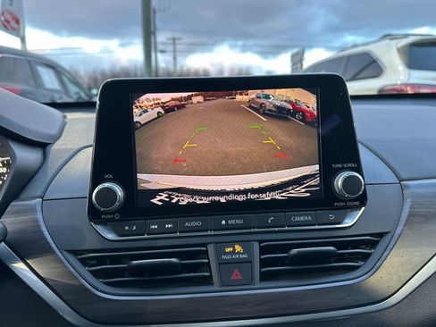 Used 2023 Nissan Altima 2.5 SV image 24