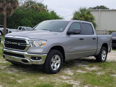 Used 2023 RAM 1500 Big Horn AWD/4WD image 2