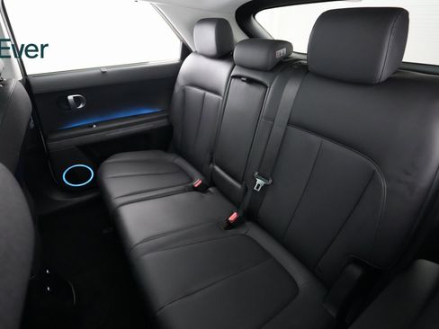 Used 2024 Hyundai Ioniq 5 Limited image 9