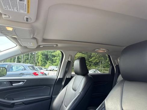 Used 2022 Ford Edge Titanium AWD/4WD image 6