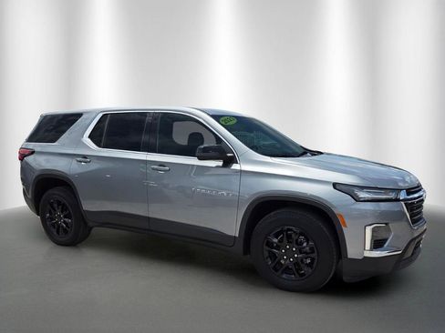 Certified 2023 Chevrolet Traverse LS FWD image 2