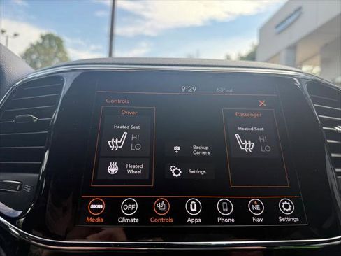 Certified 2021 Jeep Grand Cherokee Laredo X image 21