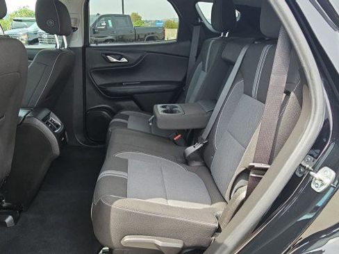 Used 2025 Chevrolet Blazer LT image 24
