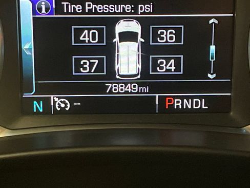 Used 2018 Chevrolet Equinox Premier FWD image 23