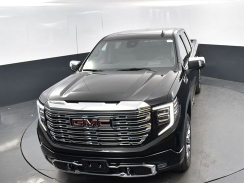 Used 2025 GMC Sierra 1500 Denali w/ Denali Reserve Package AWD/4WD image 49