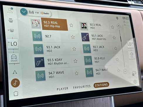 New 2026 Land Rover Range Rover Long Wheelbase SE image 19