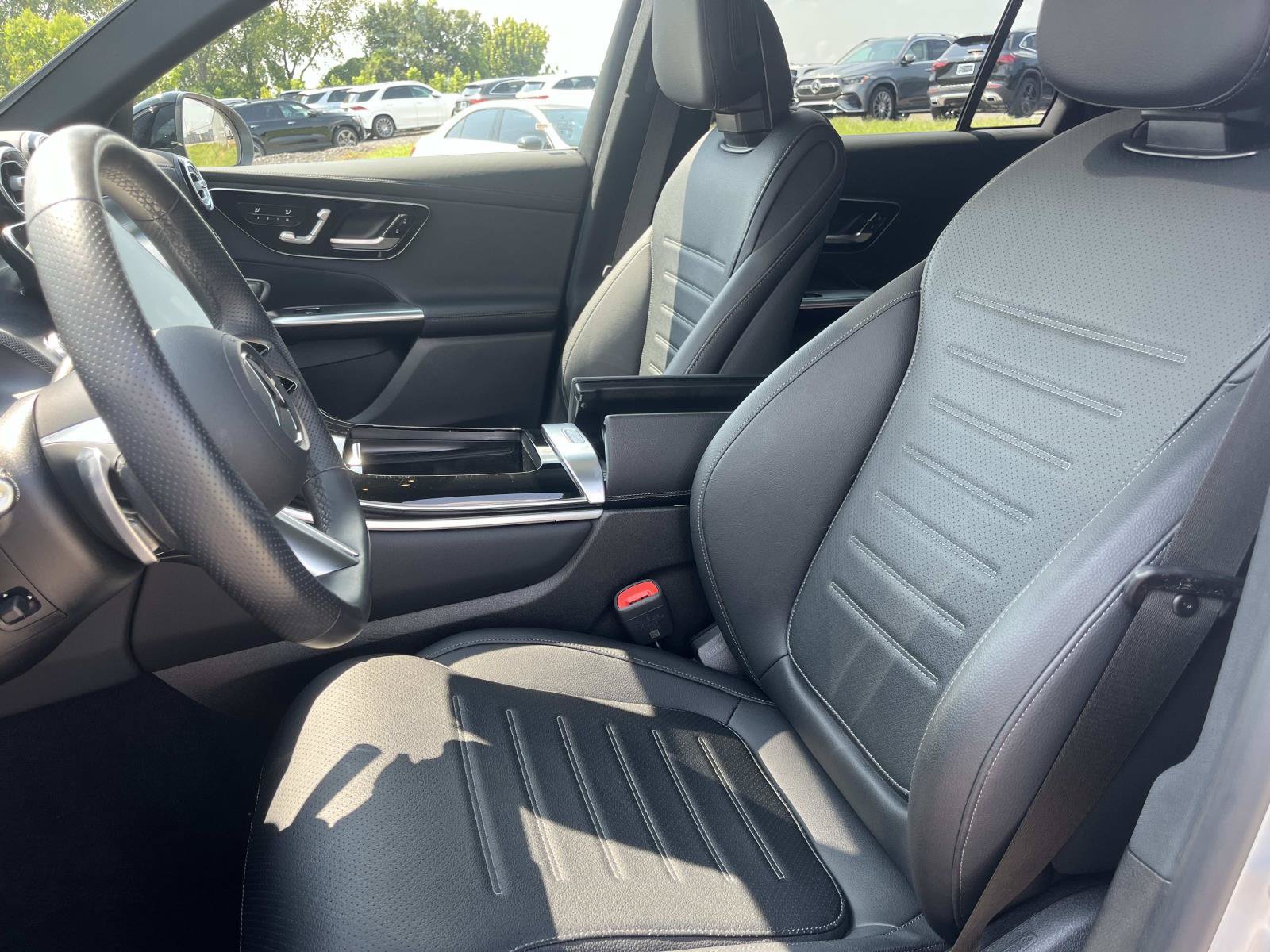 Used 2026 Mercedes-Benz GLC 300 4MATIC image 26