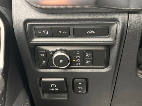 Used 2021 Ford F150 Platinum w/ Equipment Group 701A High AWD/4WD image 28