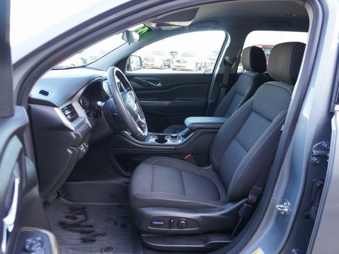 Used 2023 GMC Acadia SLE w/ Driver Convenience Package image 7