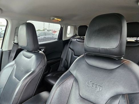 Used 2019 Jeep Compass Limited FWD image 9