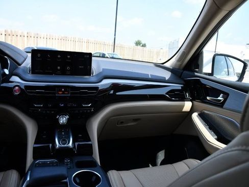 Used 2024 Acura MDX SH-AWD w/ Technology Package image 23