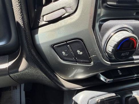 Used 2018 Chevrolet Silverado 1500 LT w/ All Star Edition AWD/4WD image 29