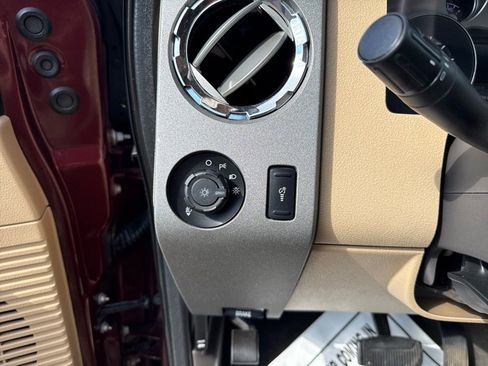 Used 2011 Ford F350 Lariat w/ Lariat Interior Pkg image 18