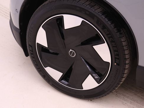 Used 2026 Volvo EX30 Ultra w/ Climate Package image 24