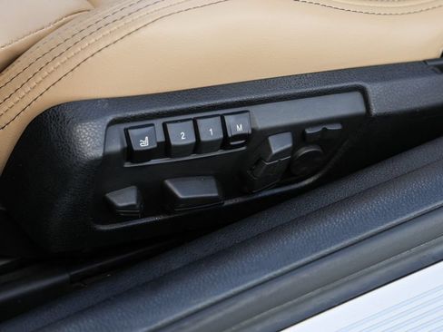 Used 2012 BMW M6 Convertible RWD image 20