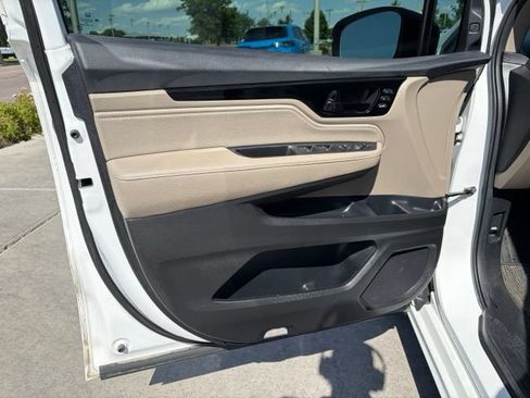 Used 2024 Honda Odyssey Touring image 12