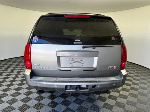 Used 2009 GMC Yukon SLT AWD/4WD image 5