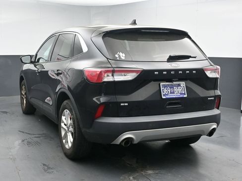 Used 2021 Ford Escape SE image 6