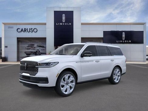 New 2025 Lincoln Navigator Reserve image 1