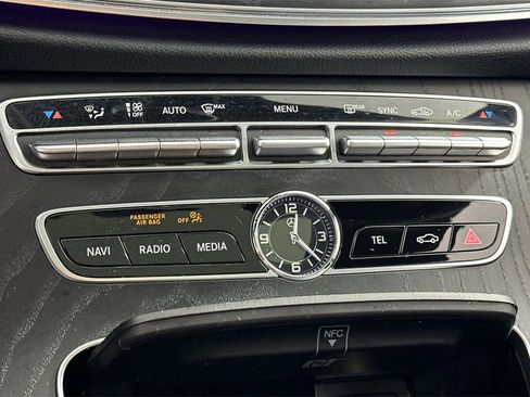 Used 2019 Mercedes-Benz E 300 image 23