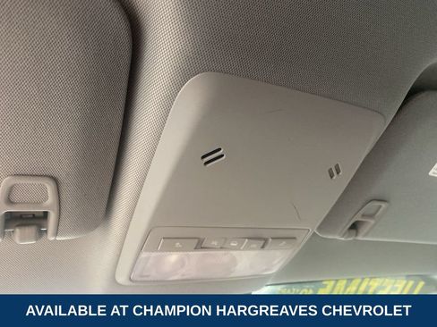 Used 2020 Chevrolet Trax LT w/ LT Convenience Package FWD image 25