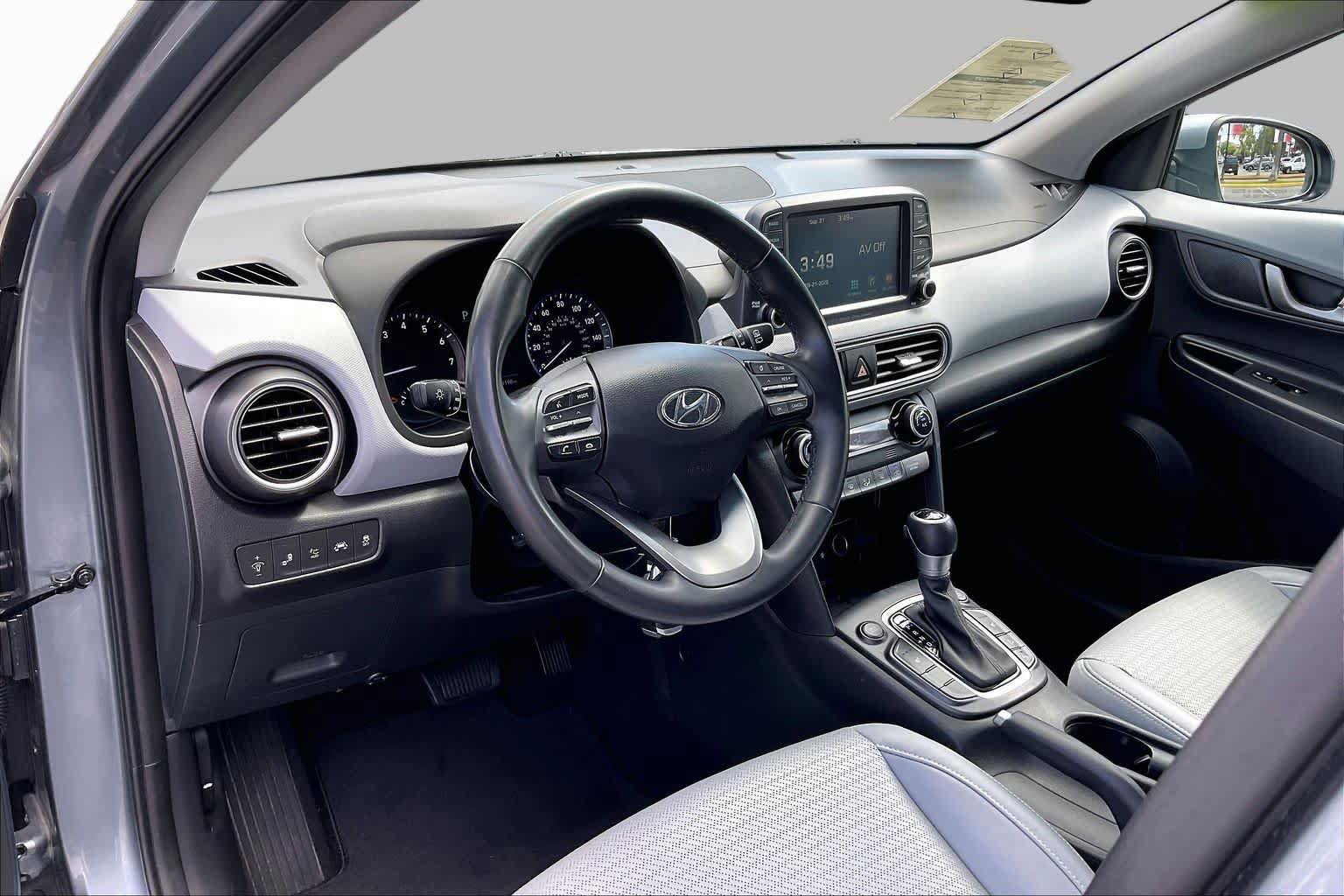 Used 2019 Hyundai Kona Ultimate AWD/4WD image 17