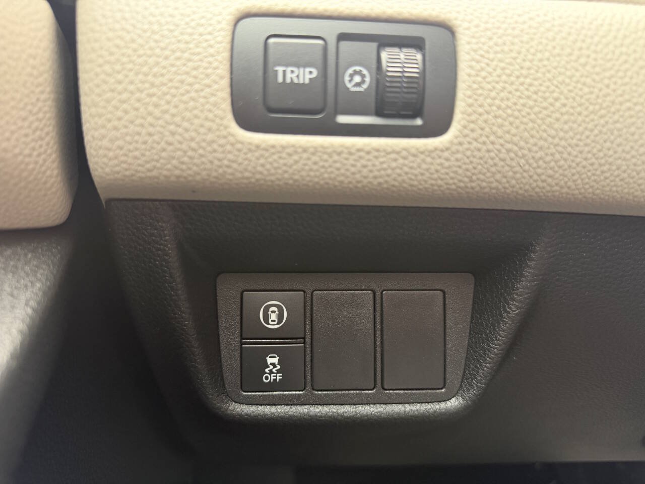 Used 2018 Honda Accord LX image 32
