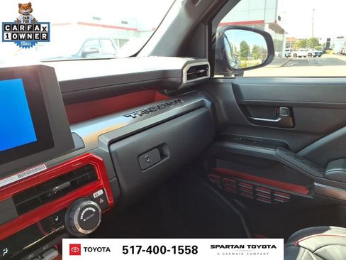 Used 2025 Toyota Tacoma SR5 AWD/4WD image 23