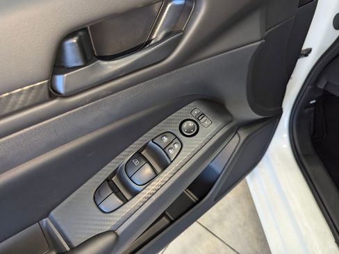 New 2025 Nissan Altima 2.5 S image 8