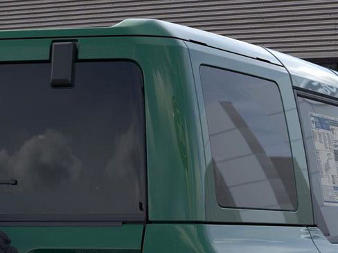 Used 2025 Ford Bronco Badlands image 25